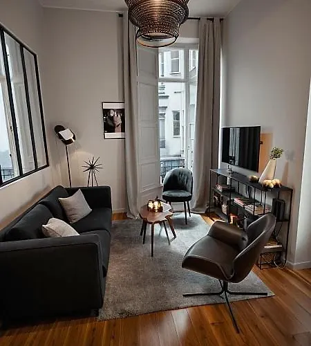Elegant Close To Champs-elysees Апартаменты Париж